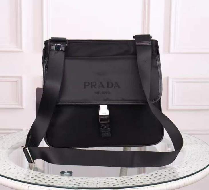 Picture of Prada Mens Bags _SKUfw238758507fw
